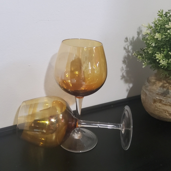 Vintage Bohemia Crystal Wine Glasses, set of two - Picture 4 of 5